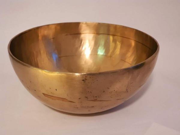 Planetenschale Alphawellen 600-700 gr. mit Klöppel