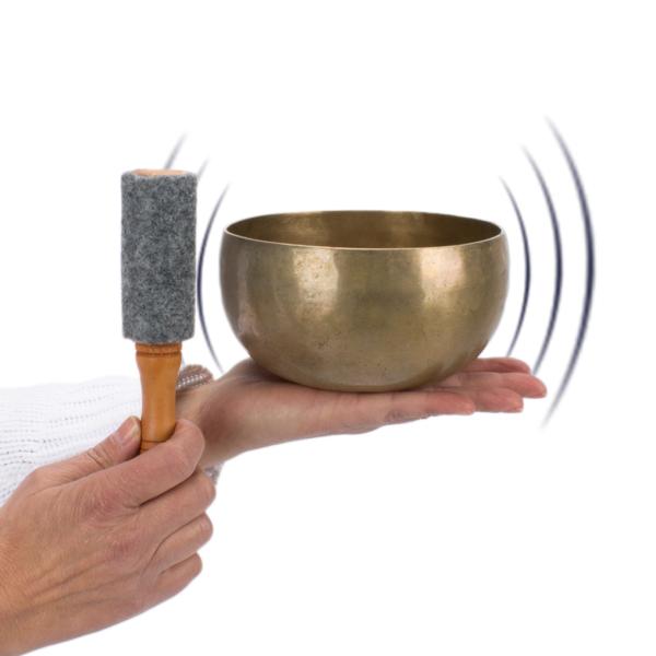 Handgefertigte tibetische Klangschale ca. 13-15 cm mit Klöppel 400-500 gr.