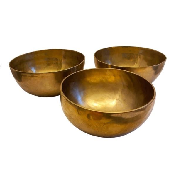 Erfahre Geborgenheit, Herzöffnung und entwickle Ausdruckskraft - Dein Klangweg zu dir - Set aus 3 Planetenschalen, Ø 10,5 -11,0 cm 0,81 kg