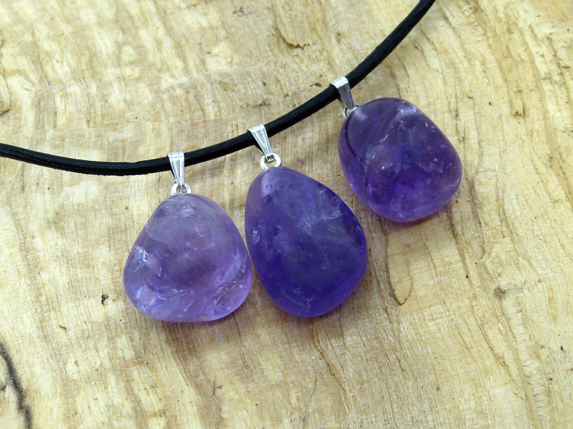 Amethyst mit Silberöse gestiftet, 3 Stück